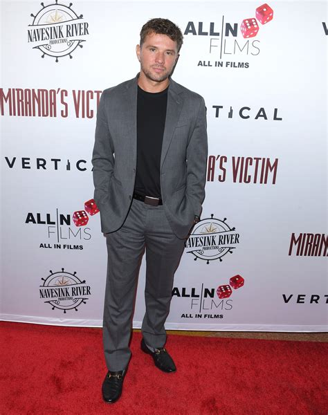 kai knapp|Ryan Phillippe Shares Rare Photo with 12